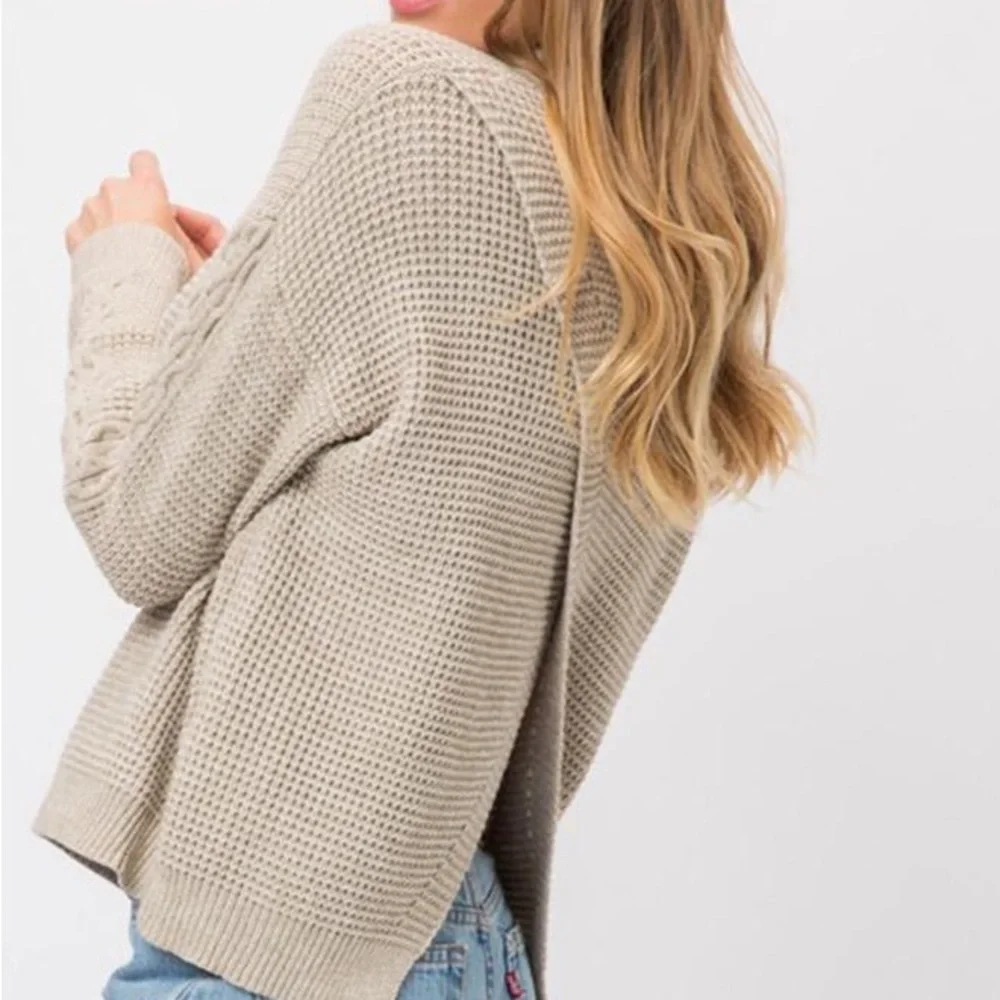 Cozy mock neck open Back Sweater Top - Picture 3 of 4